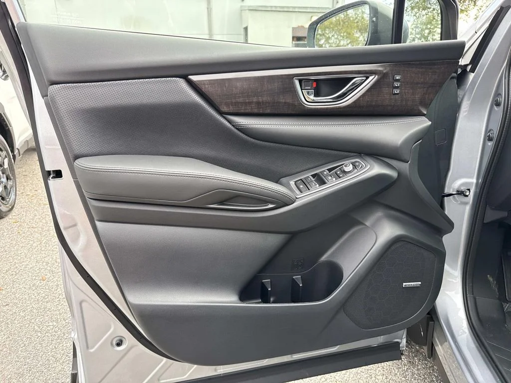 New 2026 ICE SILVER METALLIC Subaru Touring 7-Passenger image 20