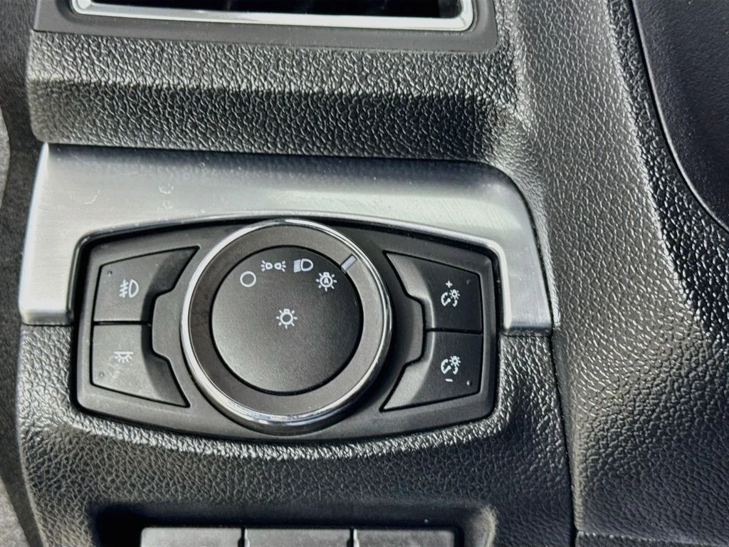Used 2019 Black Metallic Ford Limited image 14