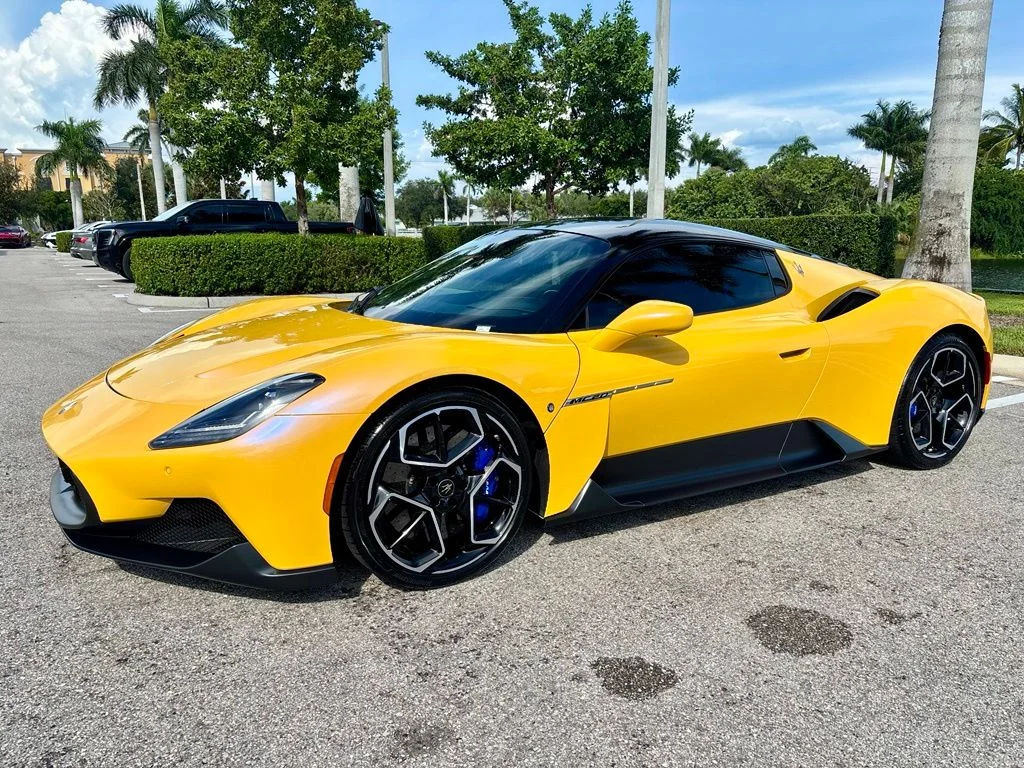 Used 2022 Giallo Genio Maserati  image 11