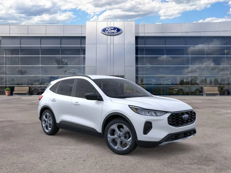 New 2026 Star White Metallic Tri-coat Ford ST-Line image 40