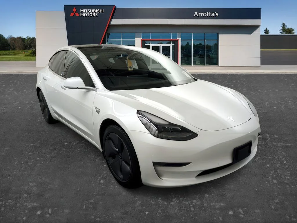 2019 Tesla Model 3 Rear-Wheel Drive Mid Range's photo
