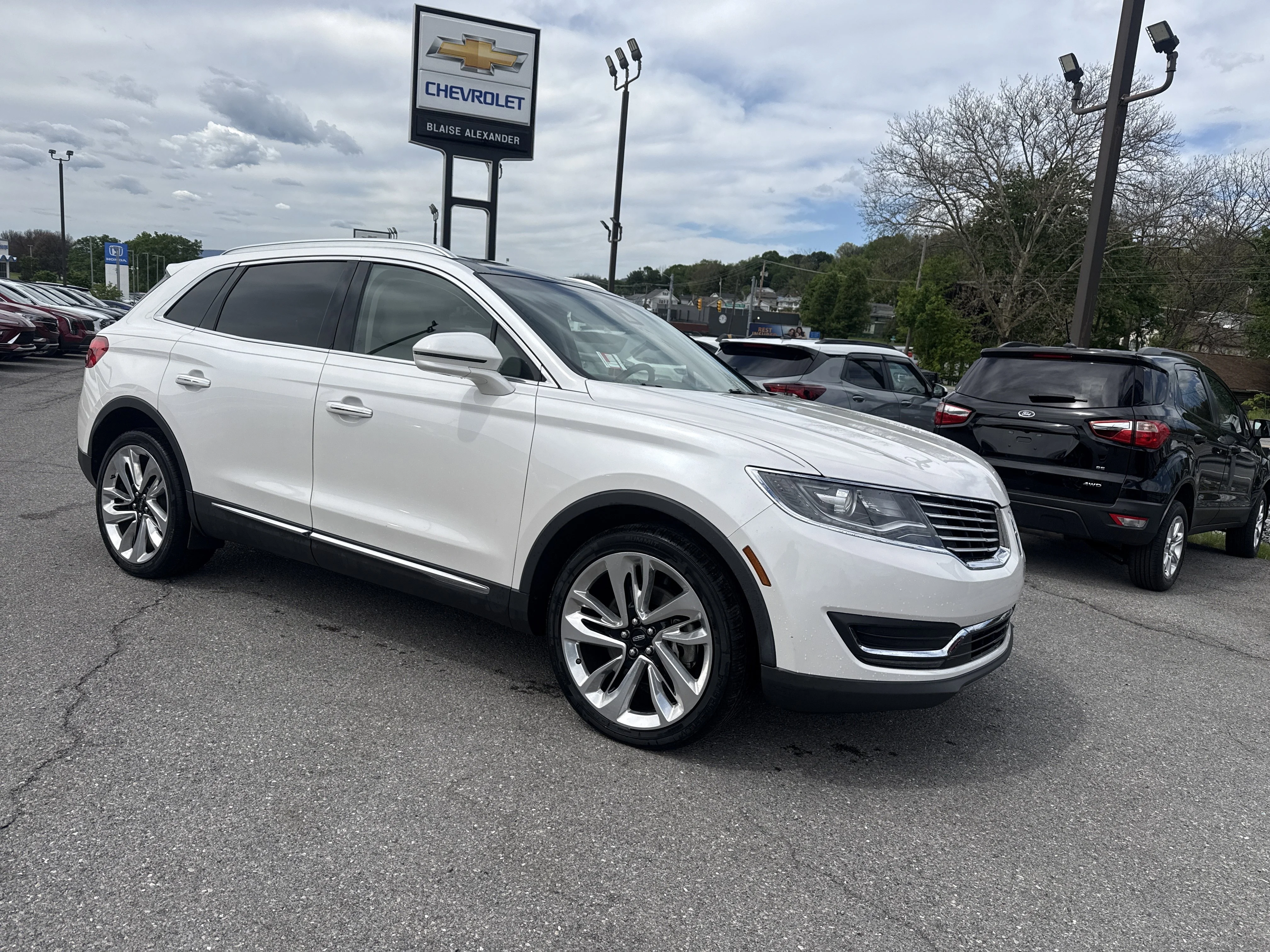 2016 Lincoln MKX Reserve AWD's photo