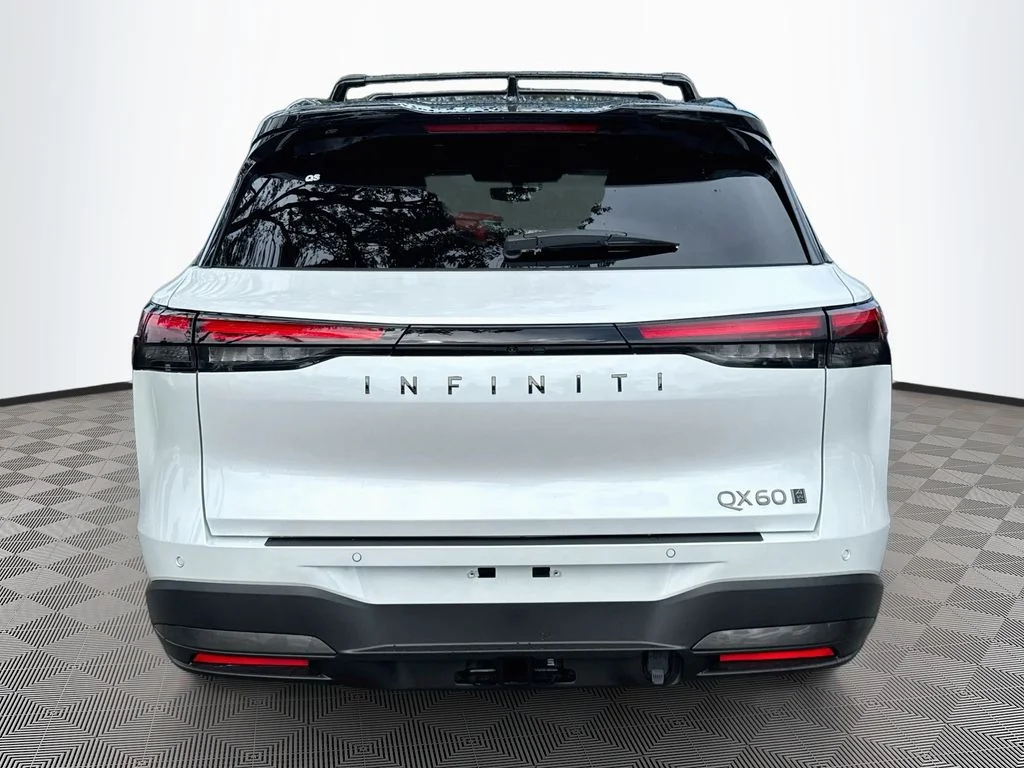 New 2027 2T RAD WHT INFINITI Autograph AWD image 6