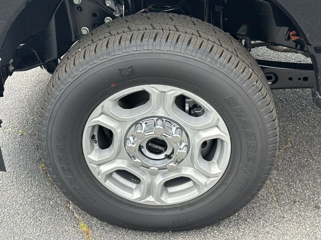 New 2026 Black Ford XLT image 11