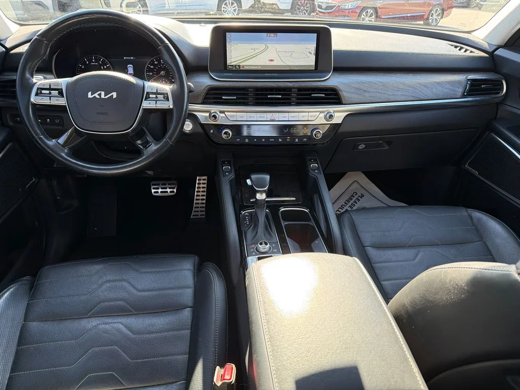 Used 2022 Silver Kia SX image 23