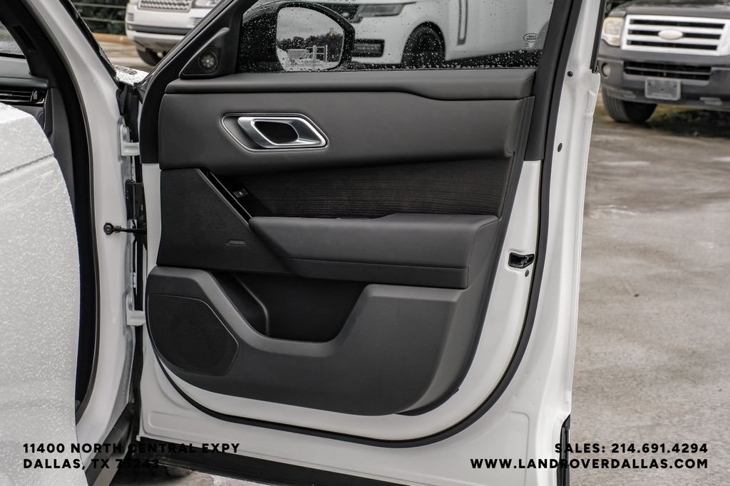 New 2026 Fuji White Land Rover Dynamic SE image 48