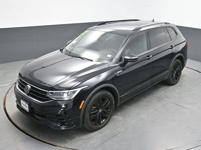 Used 2022 Black Volkswagen 2.0T SE R-Line Black image 19