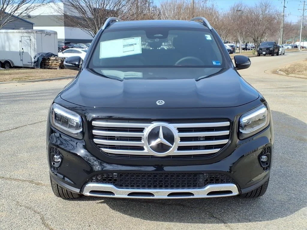 New 2026 Night Black Mercedes-Benz GLB 250 image 3
