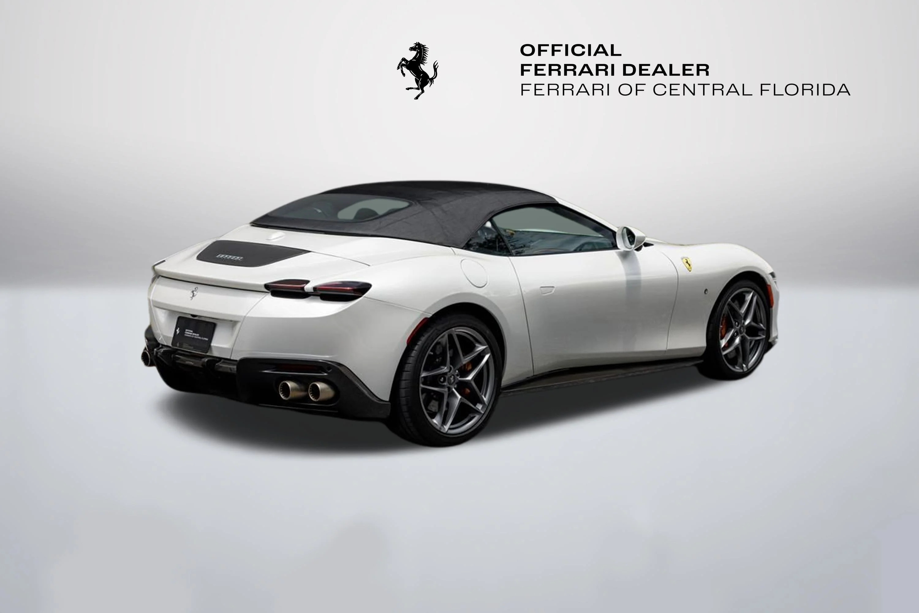 Used 2024 Bianco Italia Ferrari Spider image 5