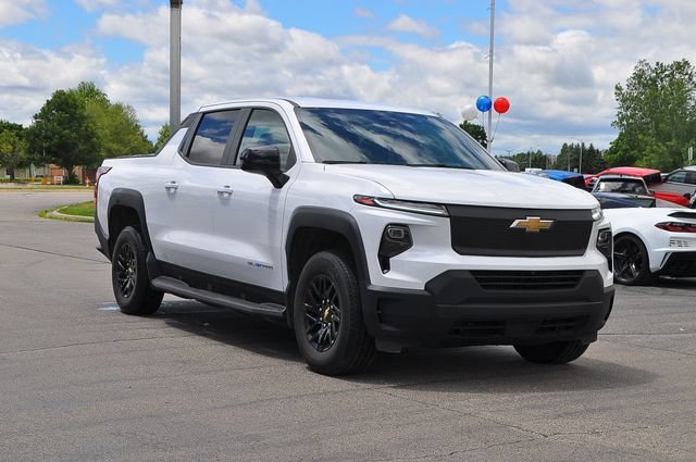 2024 Chevrolet Silverado EV Work Truck 4WT's photo