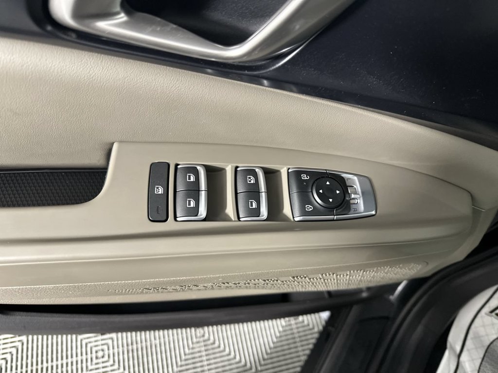 Certified Used 2026  Kia LX image 3