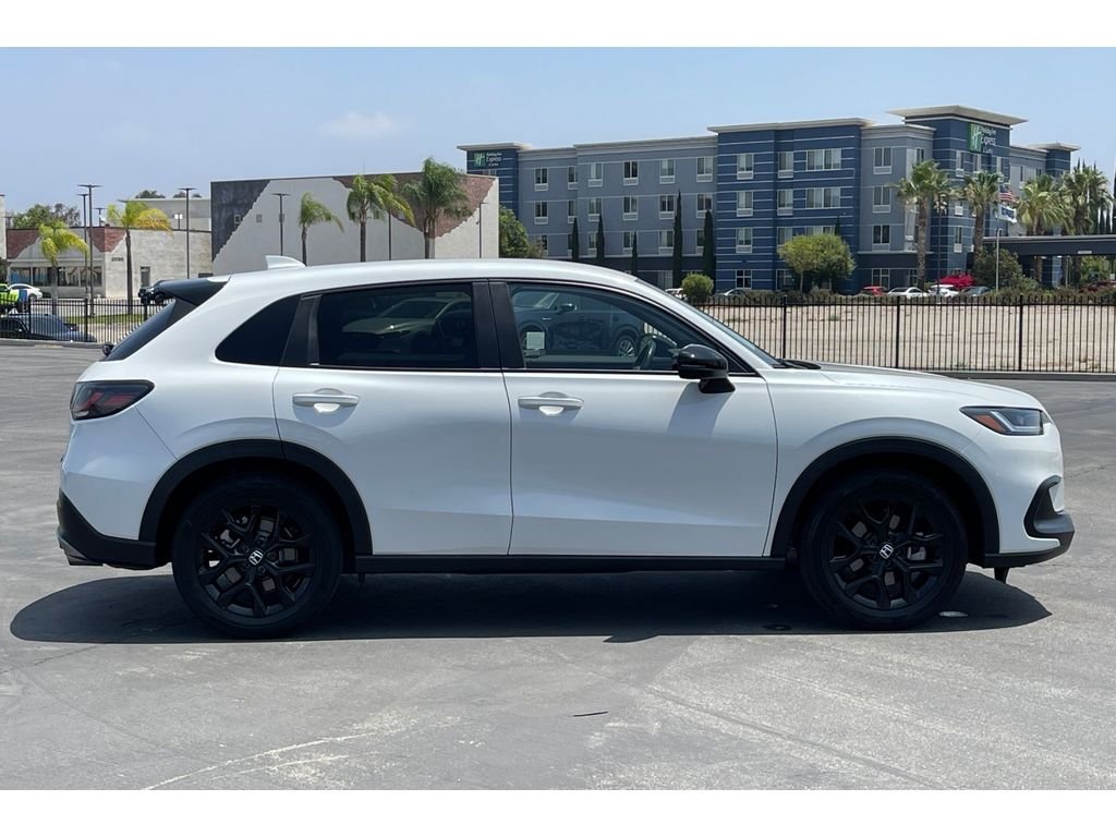 Certified Used 2024 Platinum White Pearl Honda Sport image 7