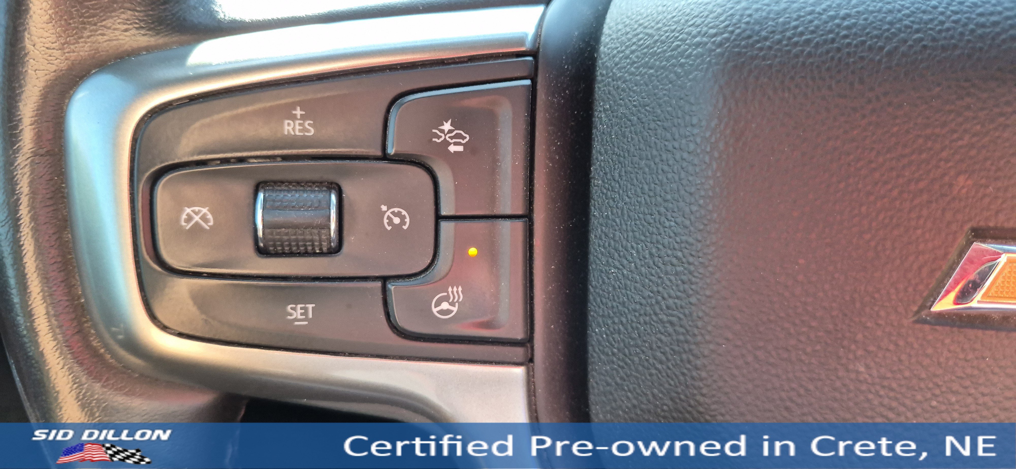 Used 2022 Summit White Chevrolet LTZ image 18
