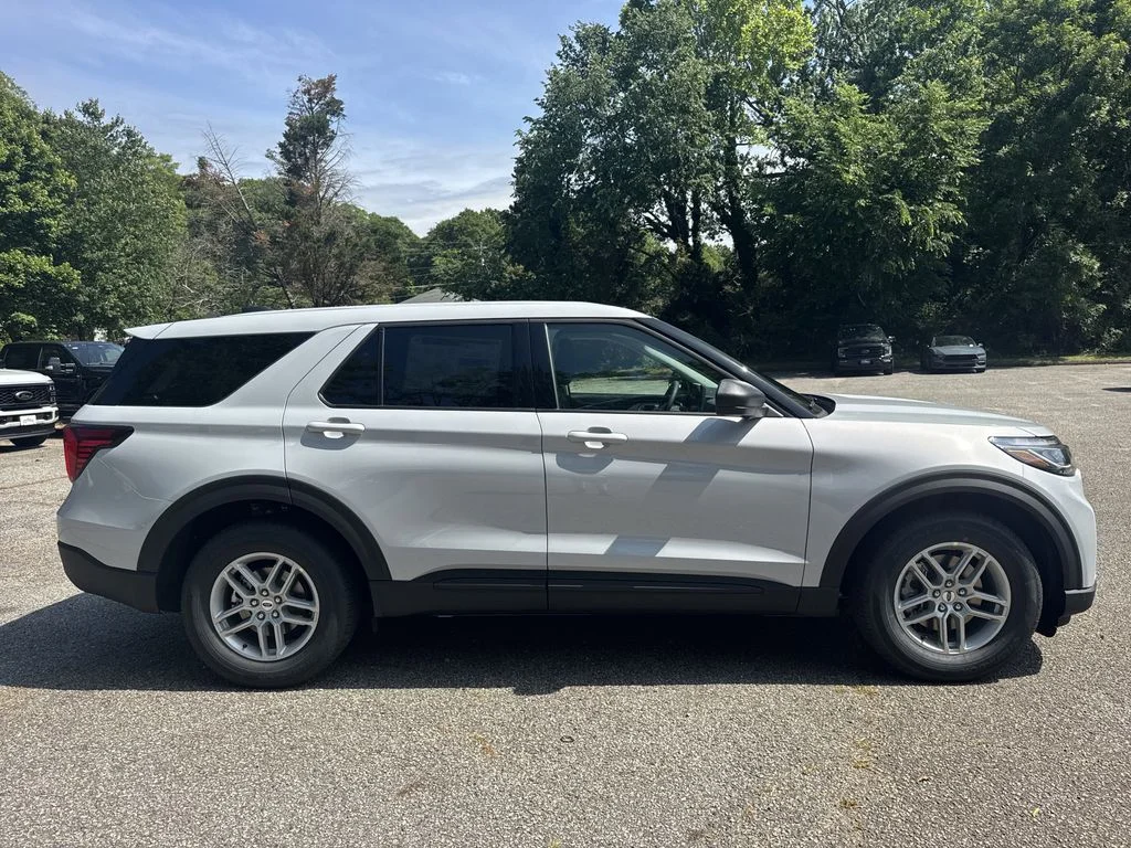 New 2026 White Ford Active image 8