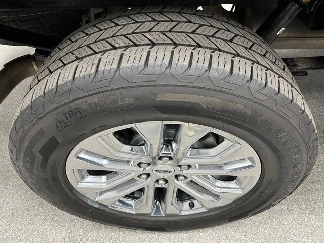 Used 2024 Black Ford Lariat image 17