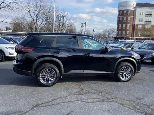 Certified Used 2025 Super Black Nissan S image 3