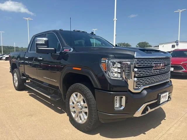 2020 GMC Sierra 4WD Crew Cab Standard Box Denali's photo