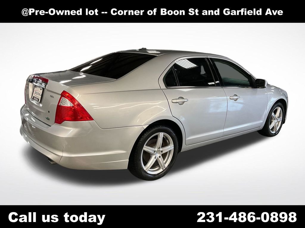 Used 2010  Ford SEL image 5