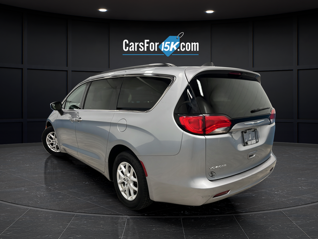 Used 2021 Billet Silver Metallic Clearcoat Chrysler LXI image 5