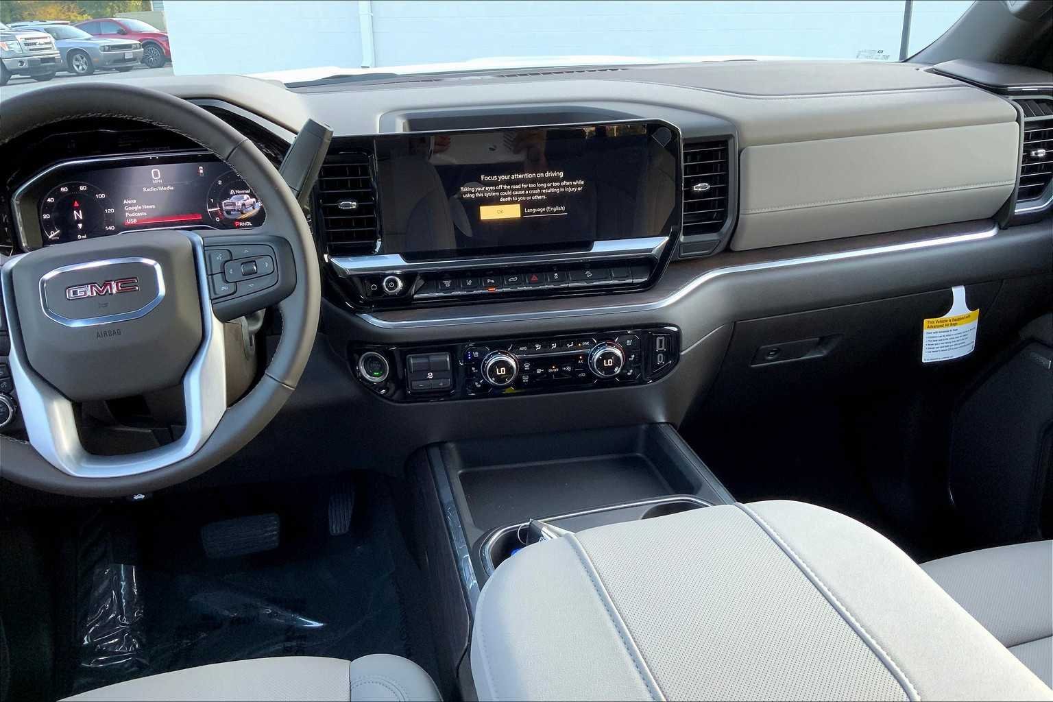 2025 GMC Sierra 2500HD SLT - Photo 7