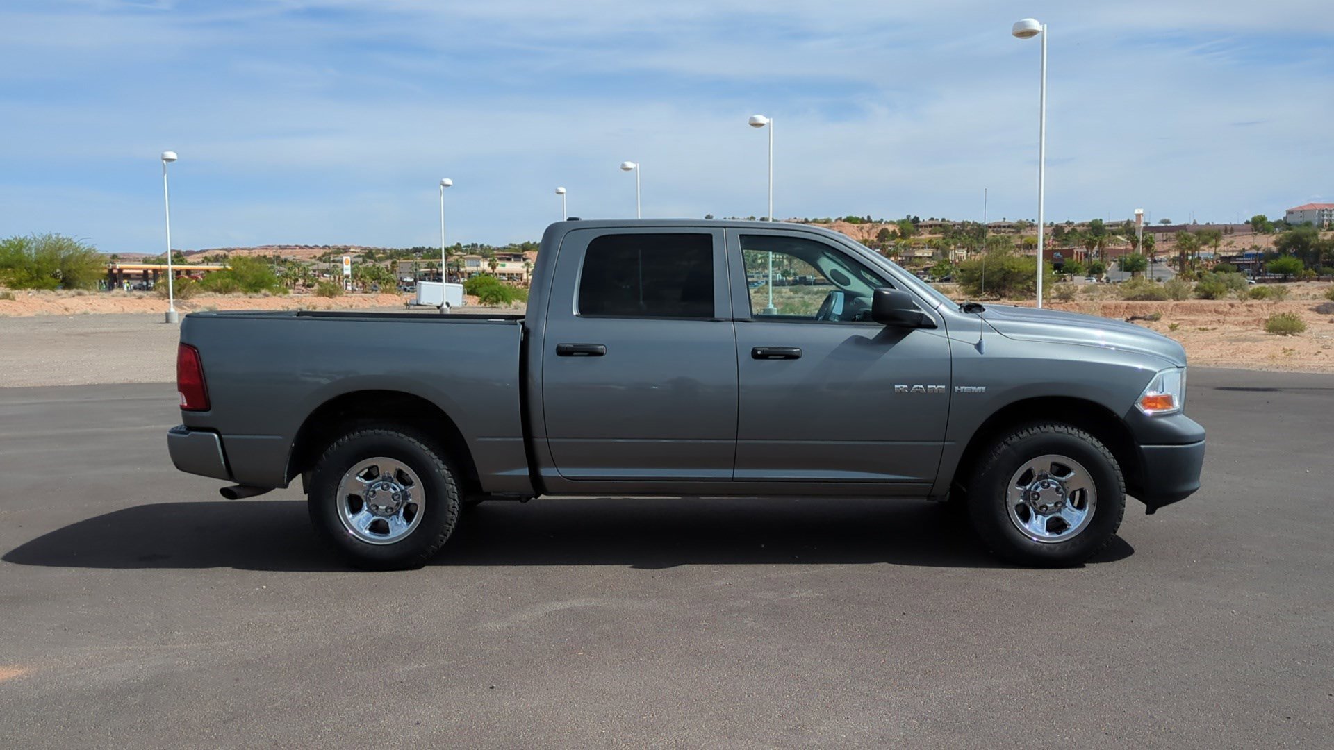 Used 2009 Dodge Ram 1500 Pickup ST with VIN 1D3HV13TX9S795048 for sale in Mesquite, NV