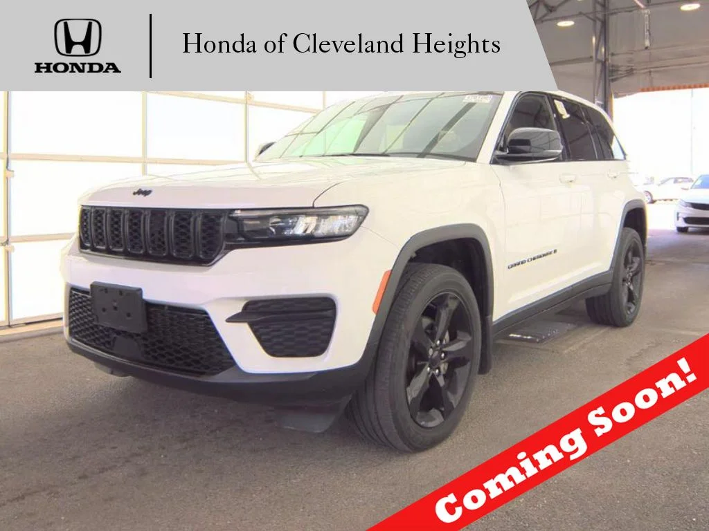 Used 2023 Bright White Clearcoat Jeep Altitude X image 1