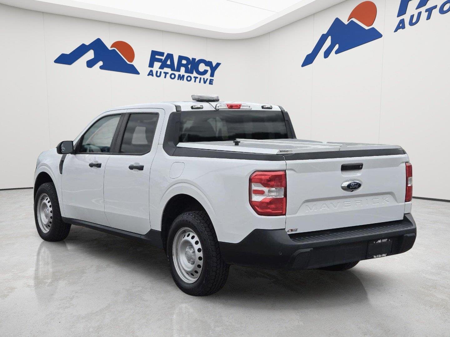 Used 2022 Oxford White Ford XL image 4