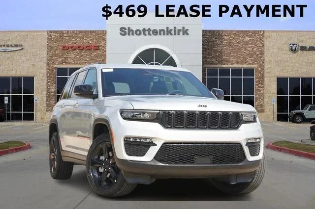 New 2025 Silver Zynith Exterior Paint Jeep Limited image 1