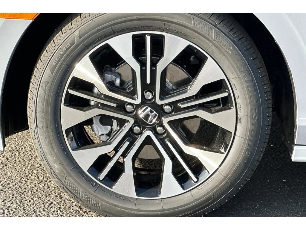 New 2026 Sonic Gray Pearl Honda Elite image 32