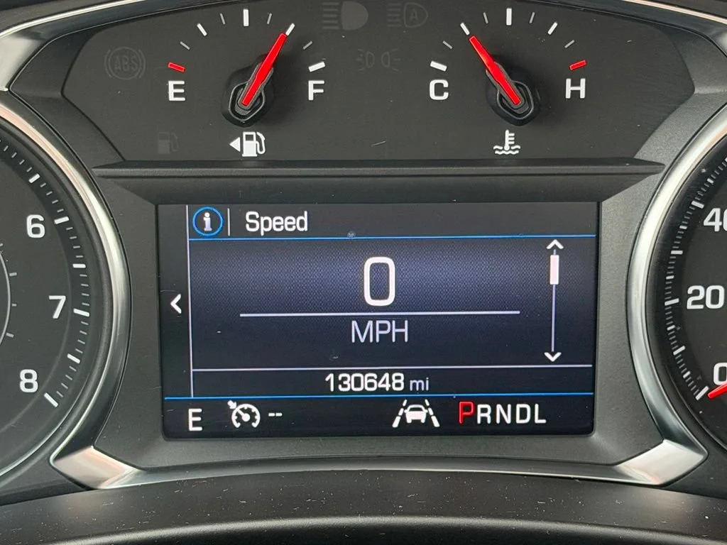 Used 2023 Iridescent Pearl Tricoat Chevrolet LT image 31