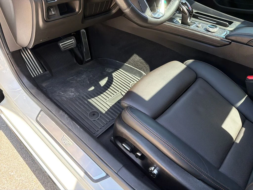 Used 2023 White Cadillac Sport image 20