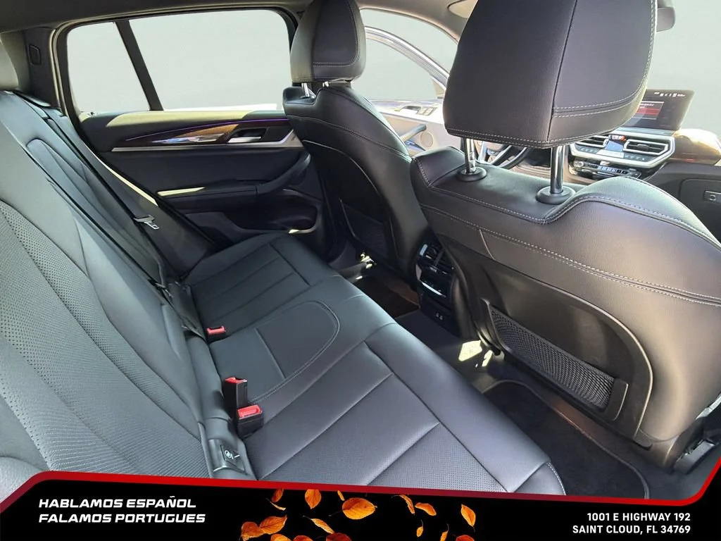 Used 2023  BMW xDrive30i image 30