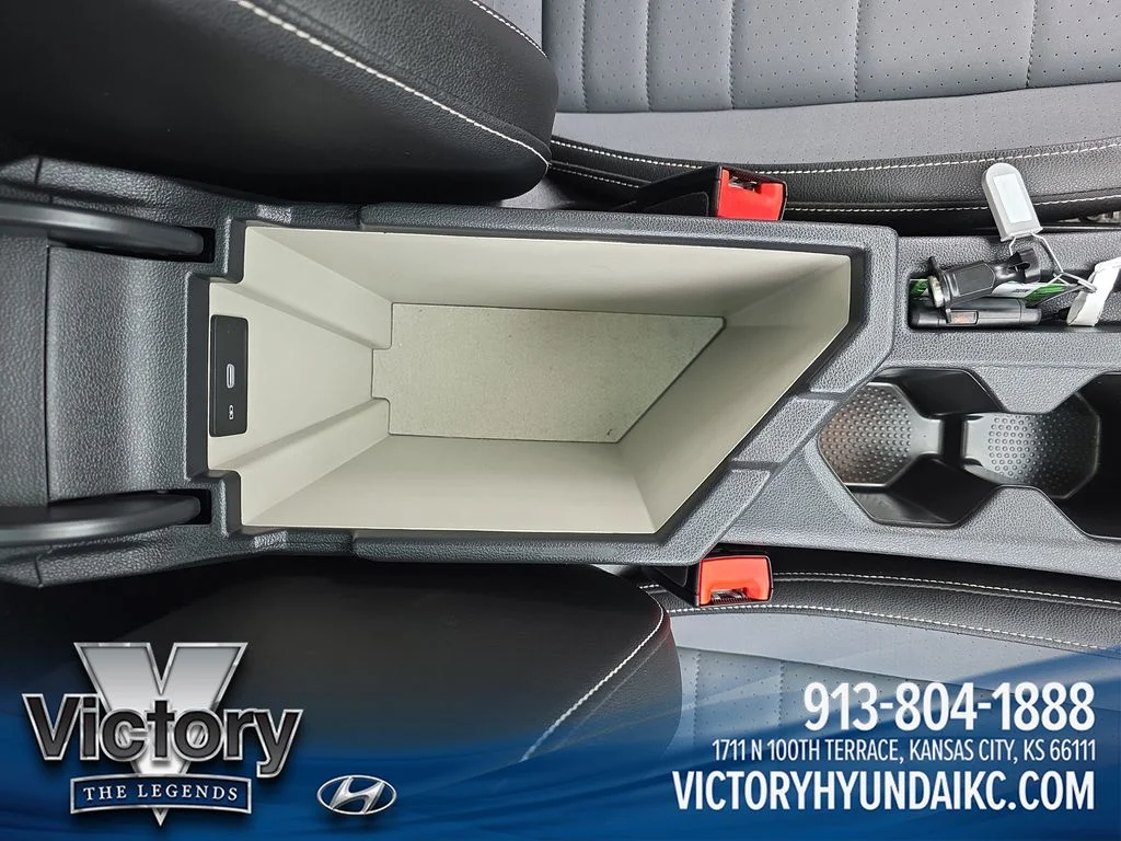 Used 2025  Volkswagen 1.5T SE image 26