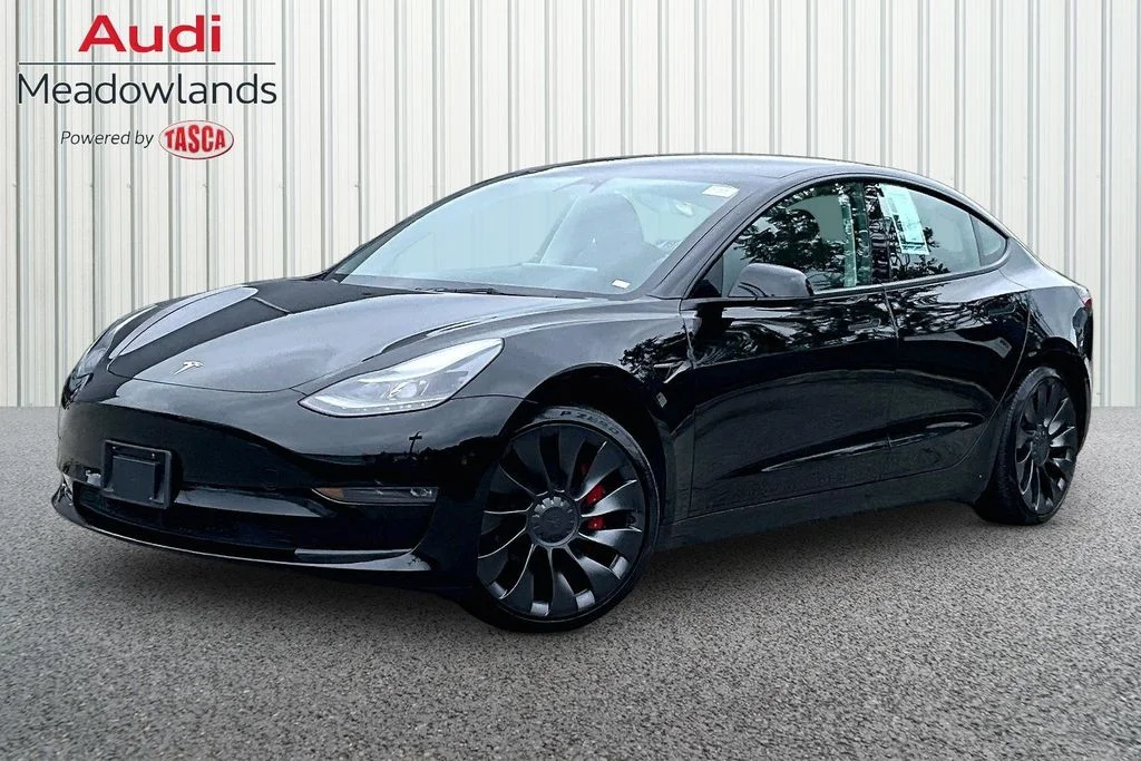 Used 2023  Tesla Performance image 1