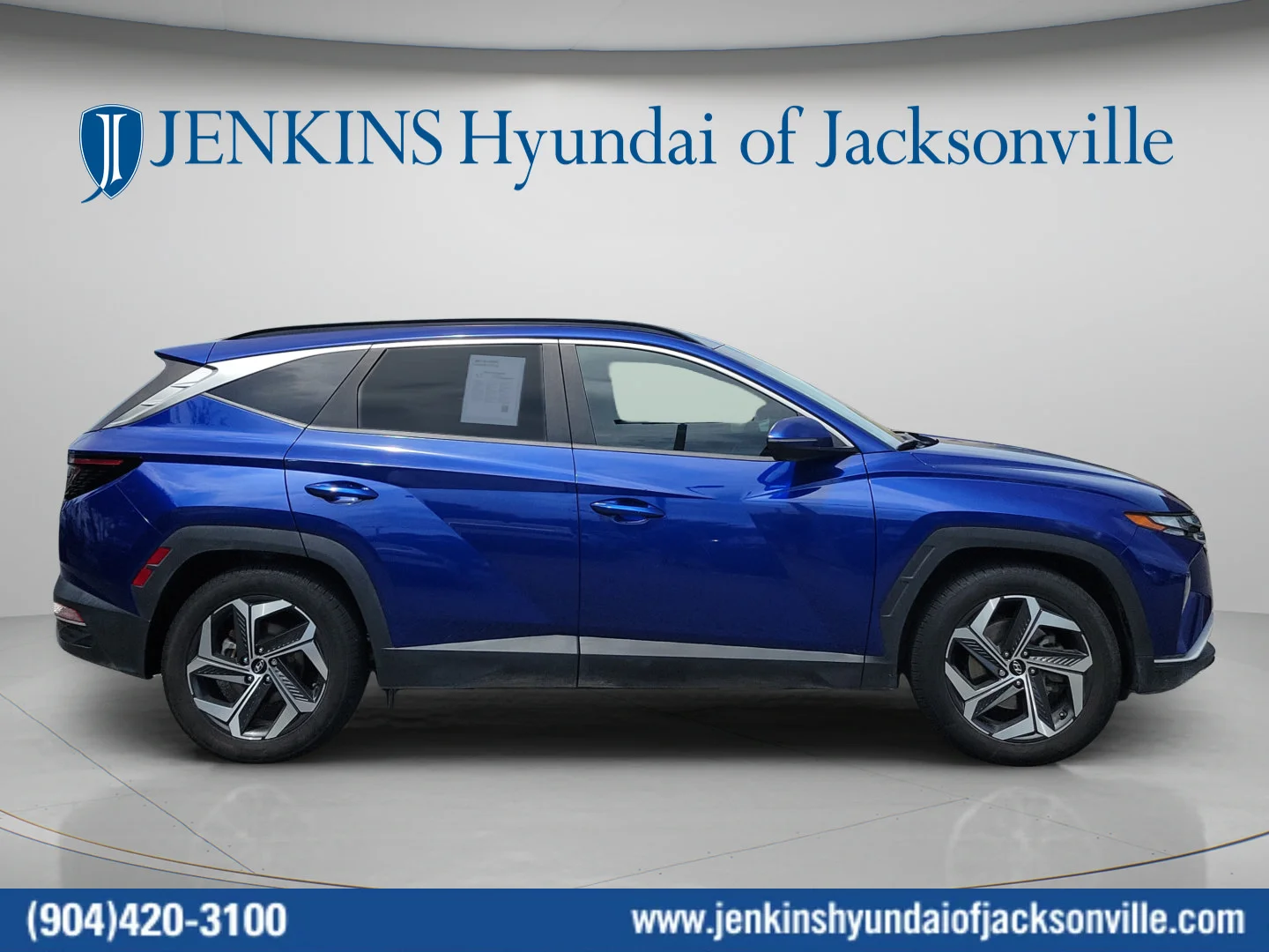 Used 2022 Intense Blue Hyundai SEL image 2