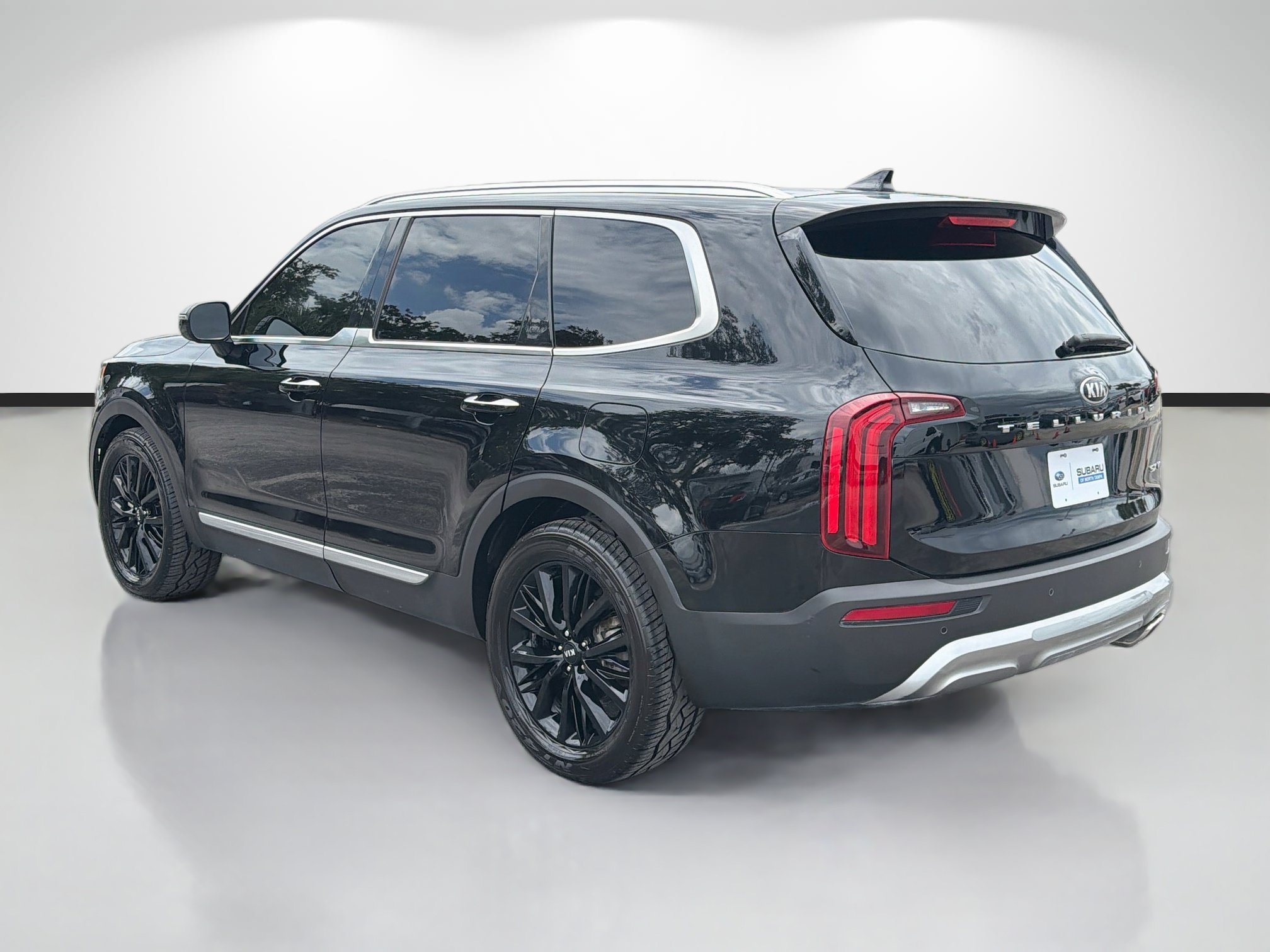 Used 2020 Ebony Black Kia SX image 5