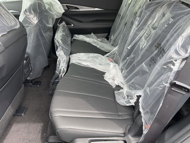 New 2027 HARBOR GRAY INFINITI Luxe AWD image 12