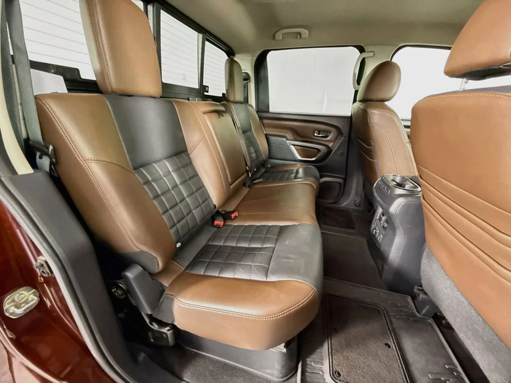 Used 2017 Copper Nissan Platinum Reserve image 28