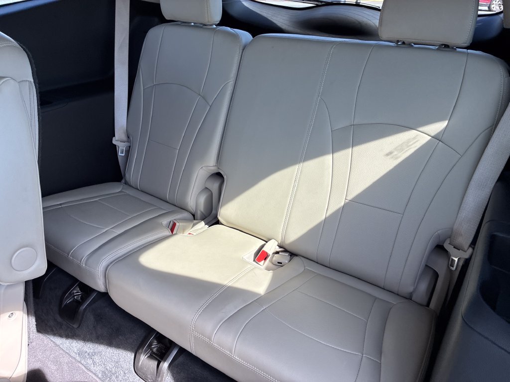 Used 2021 White Buick Essence image 18