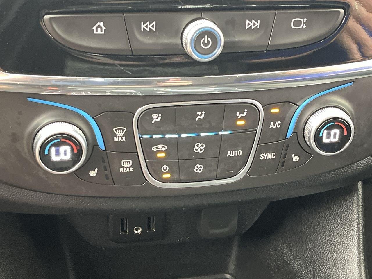 Certified Used 2018 PEPPERDUST METALLIC Chevrolet LT Cloth image 23