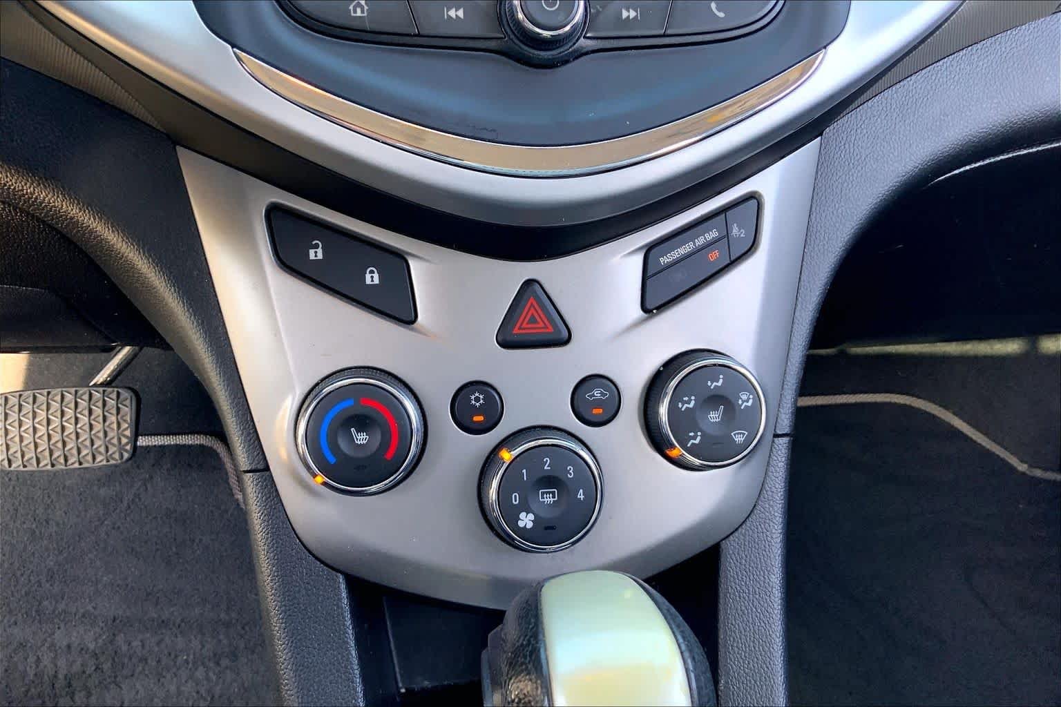 Used 2018 Arctic Blue Metallic Chevrolet LT image 32