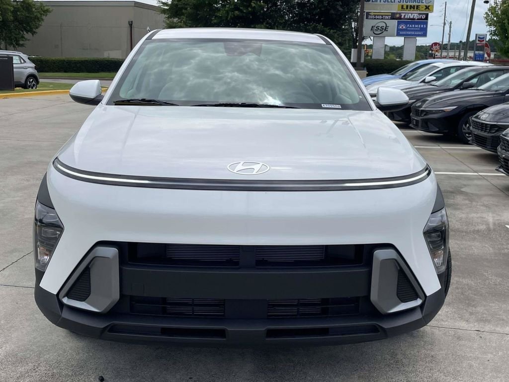 New 2026 White Hyundai SE FWD image 8