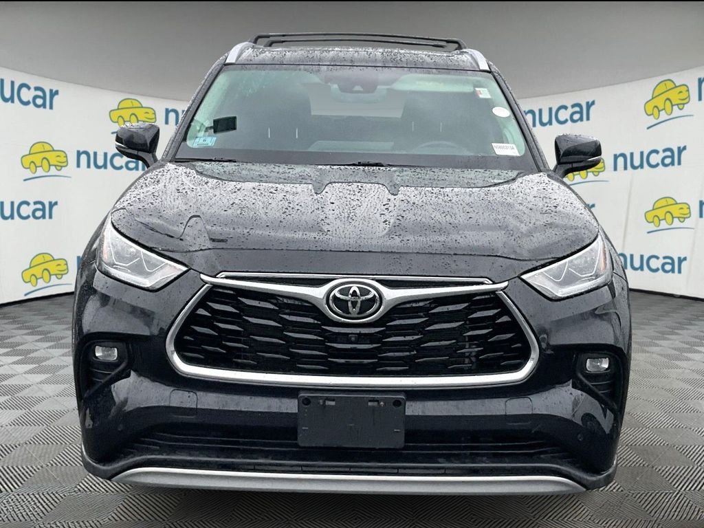 Used 2022 Black Toyota Platinum image 2