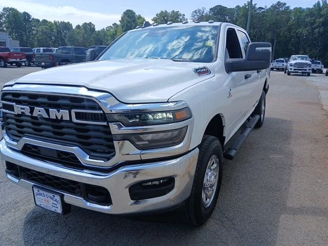New 2026 Bright White Clear-Coat Exterior Paint RAM Tradesman image 13