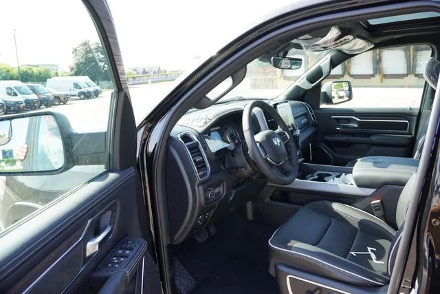 New 2026 Diamond Black Crystal Pearl-Coat Exterior Paint RAM Laramie image 11