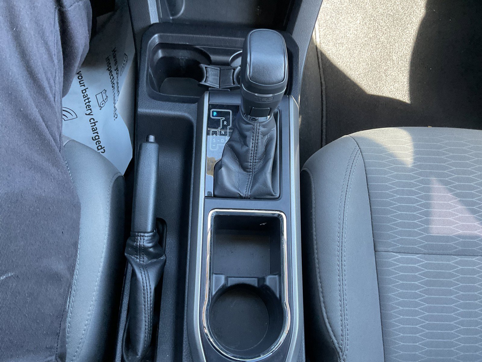 Used 2017 Super White Toyota SR5 image 27