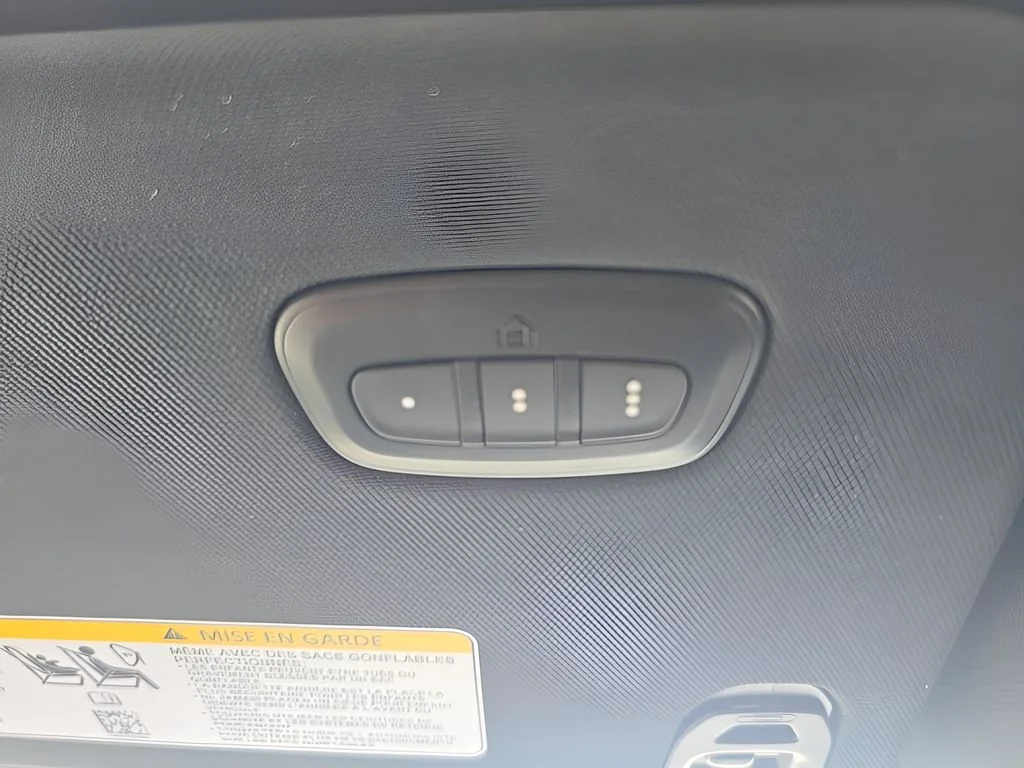 Used 2023 Blue Ram Laramie image 18