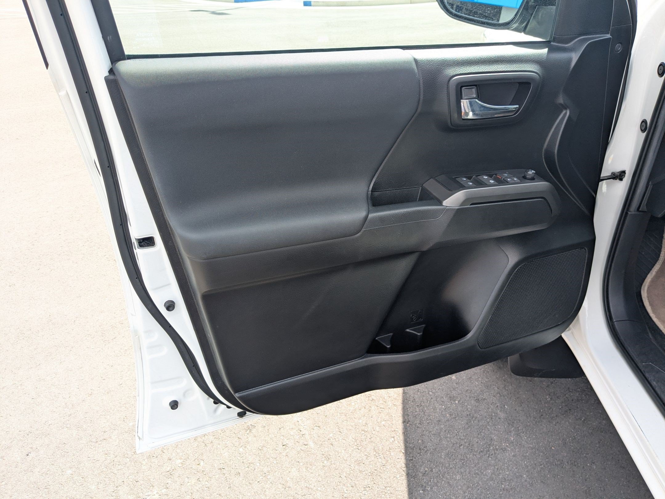 Used 2022 White Toyota TRD Off Road image 12
