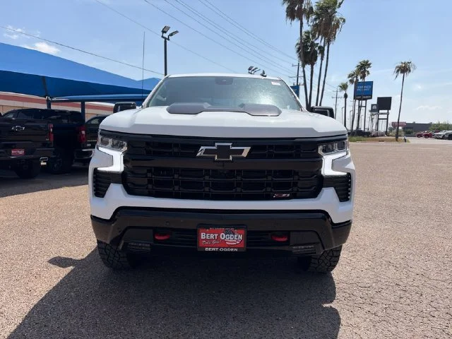 New 2026 Summit White Chevrolet LT Trail Boss image 2