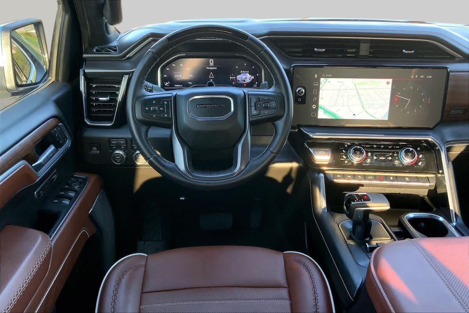 Used 2025 Onyx Black GMC Denali Ultimate image 6